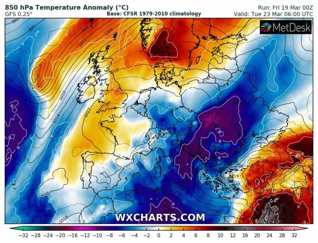 Pogoda. Anomalia temperatury w Europie