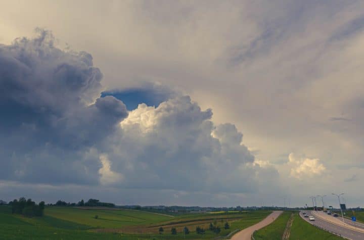 Tornado w Czechach. Silne burze w Polsce