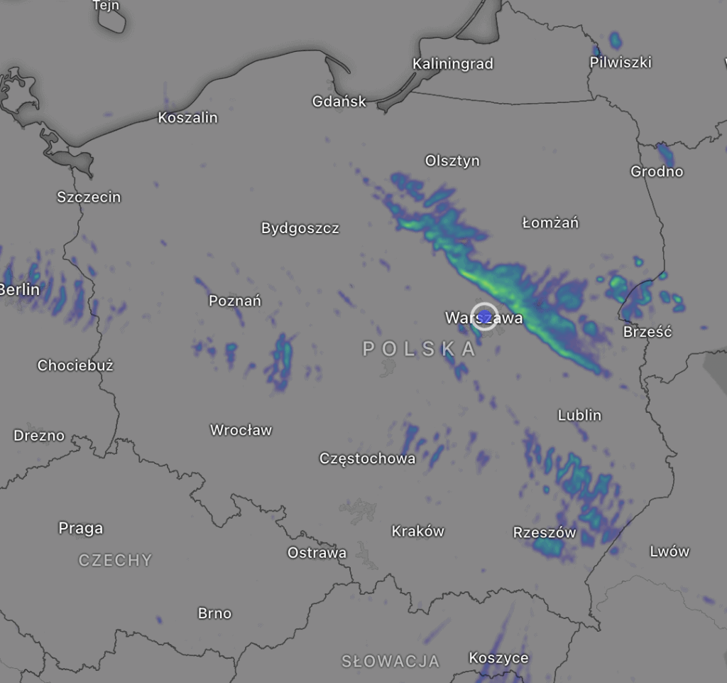Burze nieoczekiwanie pojawiły się nad Polską. Śnieżna linia szkwału zmierza na południe, potem mróz. Gdzie jest burza 14.01.2022 r.?