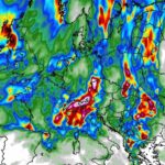 Załamanie pogody nadciąga nad Polską. Ulewy, nawałnice i burze