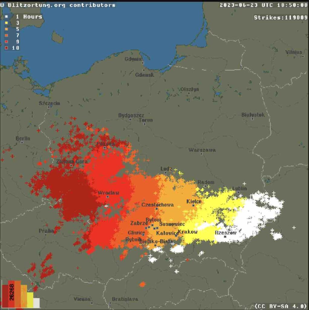 ochłodzenie i silne burze w Polsce