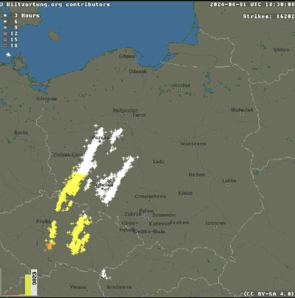 śmiercionośna wichura i burze w kraju