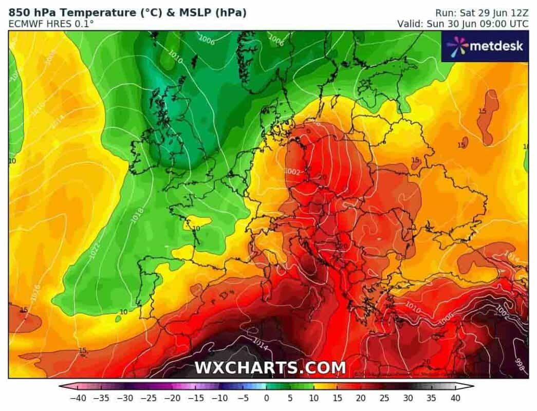 Burze w Polsce. Napływ gorących, wilgotnych mas powietrza