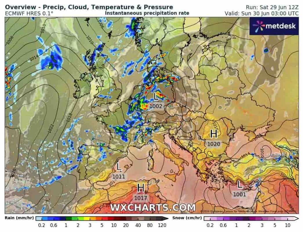 Silne burze w niedzielę nad Polską