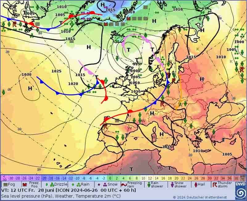 Mapa synoptyczna. Pogoda na piątek przyniesie nam burze