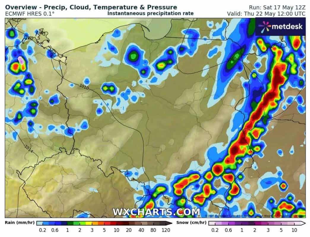 Burze możliwe w czwartrek nad Polską
