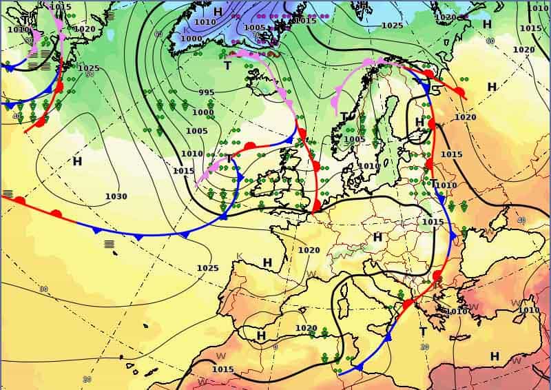Mapa synoptyczna na sobotę. Pogoda na weekend nie będzie nas rozpieszczać