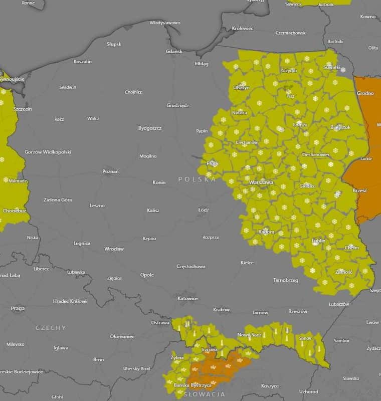 silny mróz i zmiana pogody w kraju. Opady marznące spowodowane przez front ciepły i ocieplenie