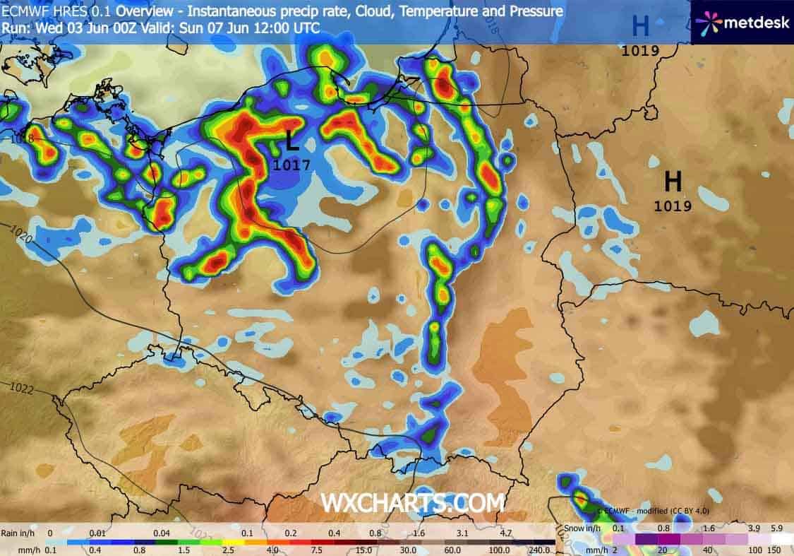 Pogoda na weekend przyniesie opady deszczu i burze również w niedzielę