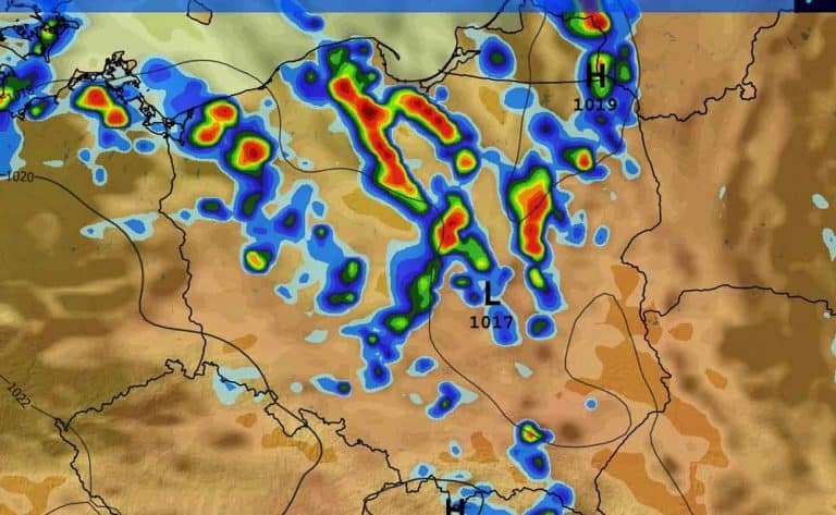 Załamanie pogody w Polsce. Burze i nawałnice. Ochłodzenie i spadek temperatury o kilkanaście stopni