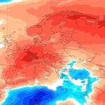 duża dodatnia anomalia termiczna
