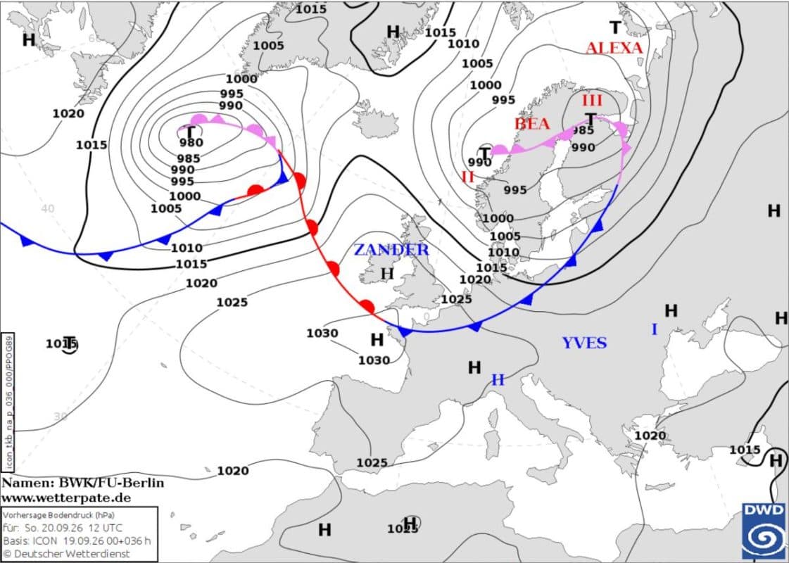 Rozległy niż ze Skandynawii i chłodny front atmosferyczny nad Polską.
